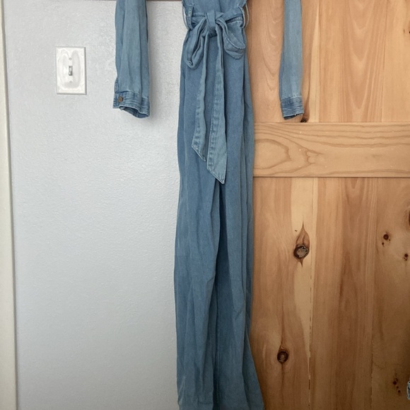 BILLABONG Salty Blonde Denim Jumpsuit-Sm. ***ADORABLE*** Excellent Condition! - Picture 8 of 9